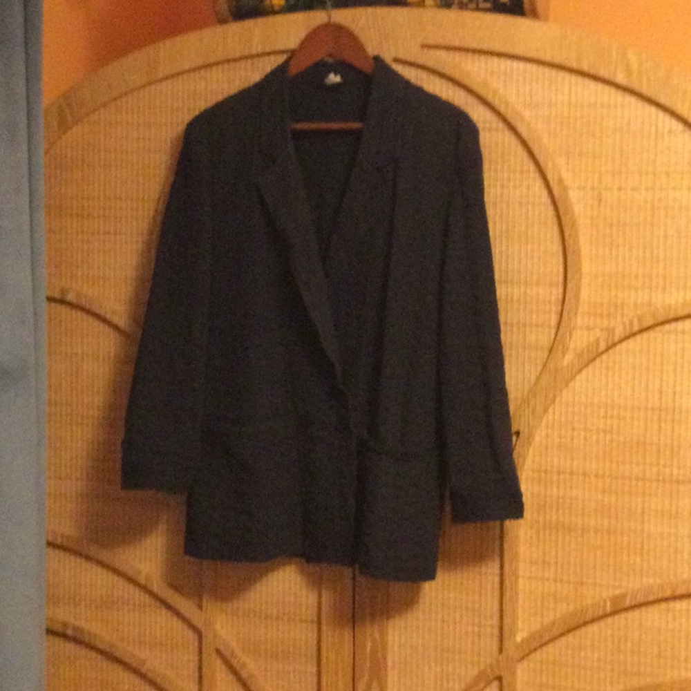 Classic Black Blazer - Timeless Tailored Look